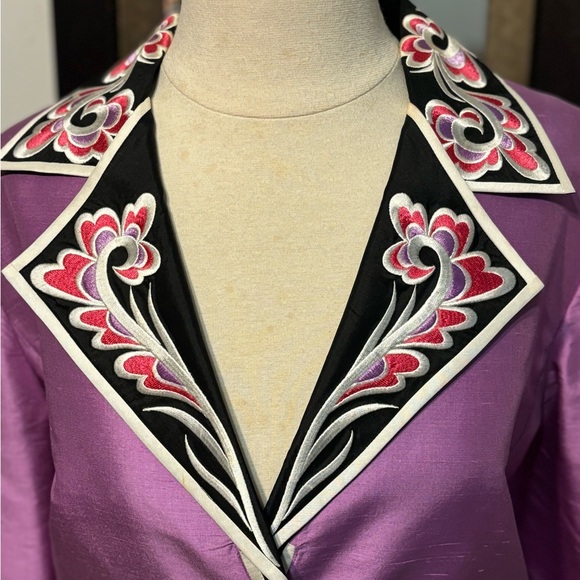 Vintage Bob Mackie Wearable Art Silk Blazer. Size M/L - Picture 4 of 10